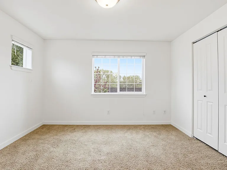 2222 Baxter Ln — Photo 6