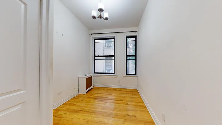 Rented by Bond New York | media 35