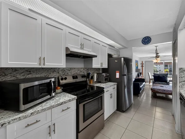 12750 SW 15th Street #303 D, Pembroke Pines, FL 33027