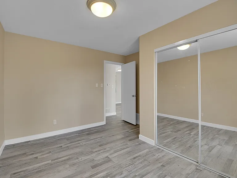 91 Sun Way — Photo 11