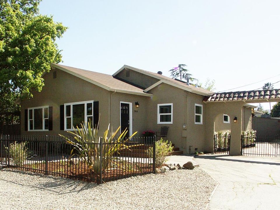 1st image of 304 Sequoia Ave