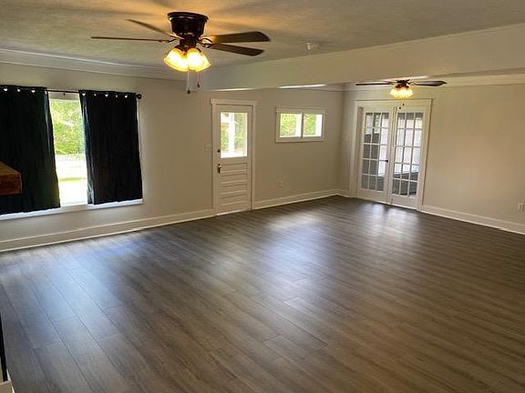 3rd image of 1175 Evangeline Rd