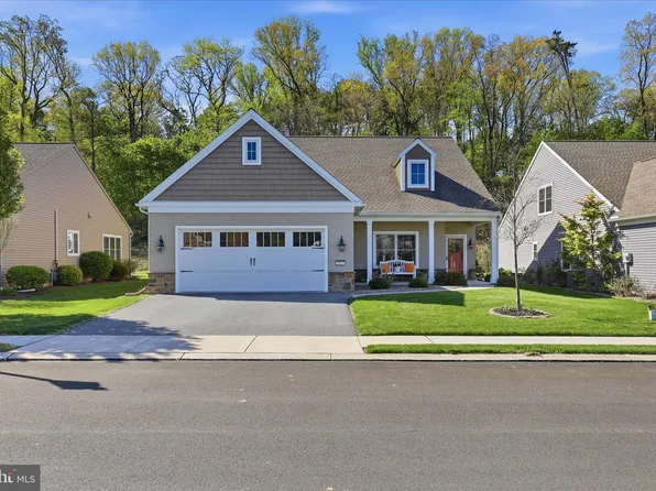 1027 Northgate Dr, Lebanon, PA 17042