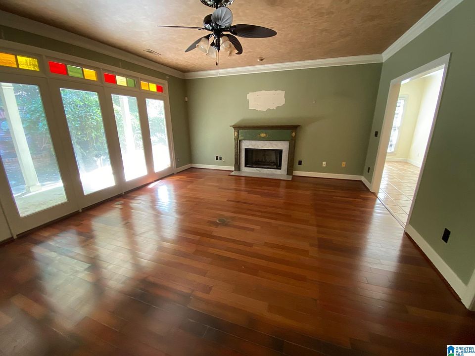 913 Cove Cir, Hoover, AL 35244 MLS 1337433 Zillow