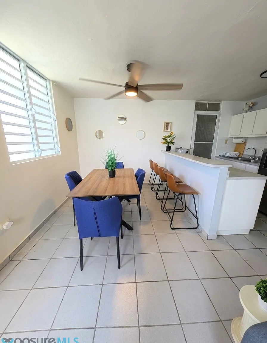 3 bed, 1.0 bath, 804 sqft, $3,000 — Photo 4