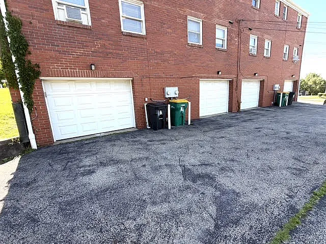 550 Elm St #A — Photo 22