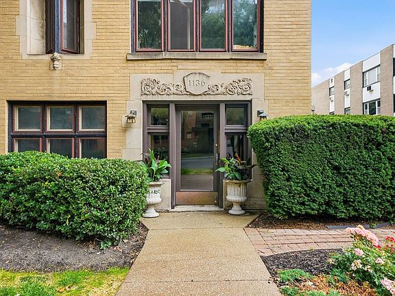 3rd image of 1136 Ontario St APT 3B