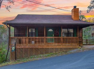 1723 Walker Trl, Sevierville, TN 37876
