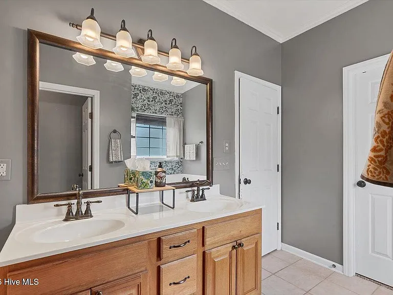 329 Green Links Dr — Photo 37