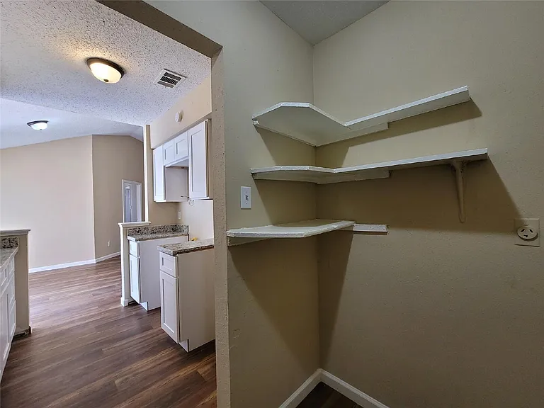 7310 Arista Dr — Photo 11