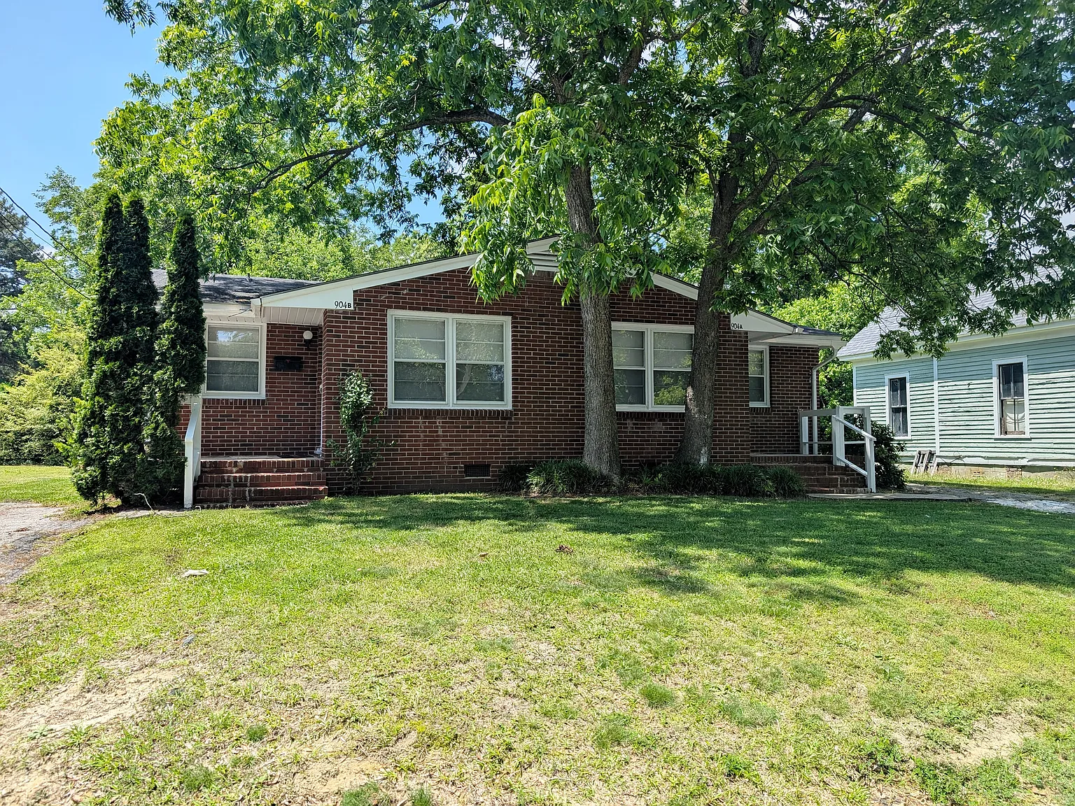 2 bed, $975 — Photo 1