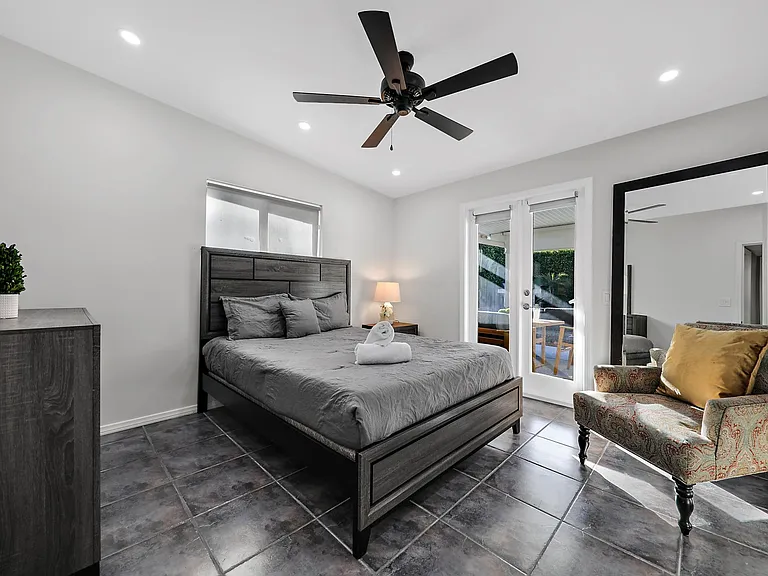 725 S Mountain View Dr — Photo 9