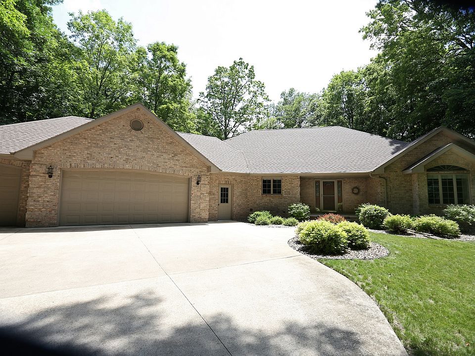 1st image of W9437 Oakwood Dr