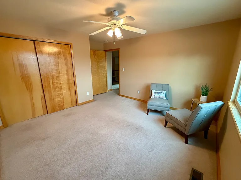 4430 Bays Water Dr — Photo 12
