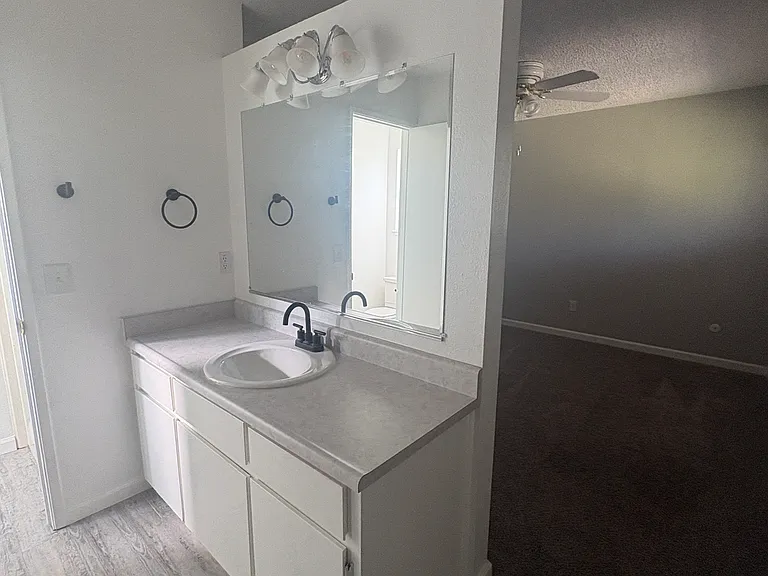 Casita Dr — Photo 7