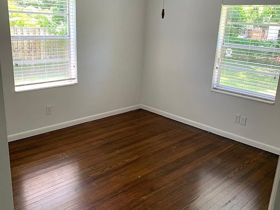 4th image of 1034 NE 34th St