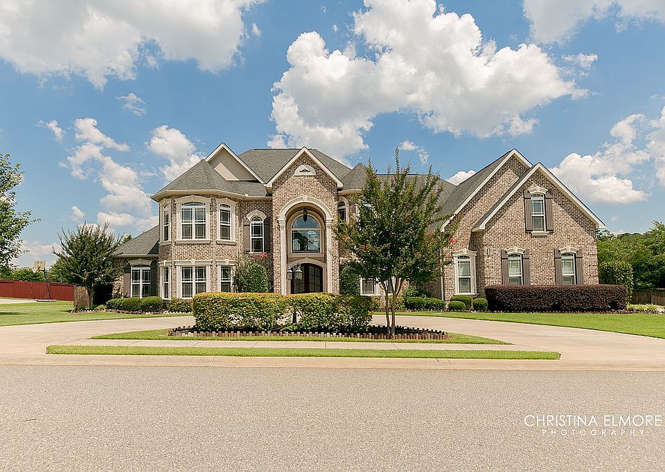 1st image of 111 Vanguard Ct