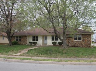 645 E Lasalle St, Springfield, MO 65807