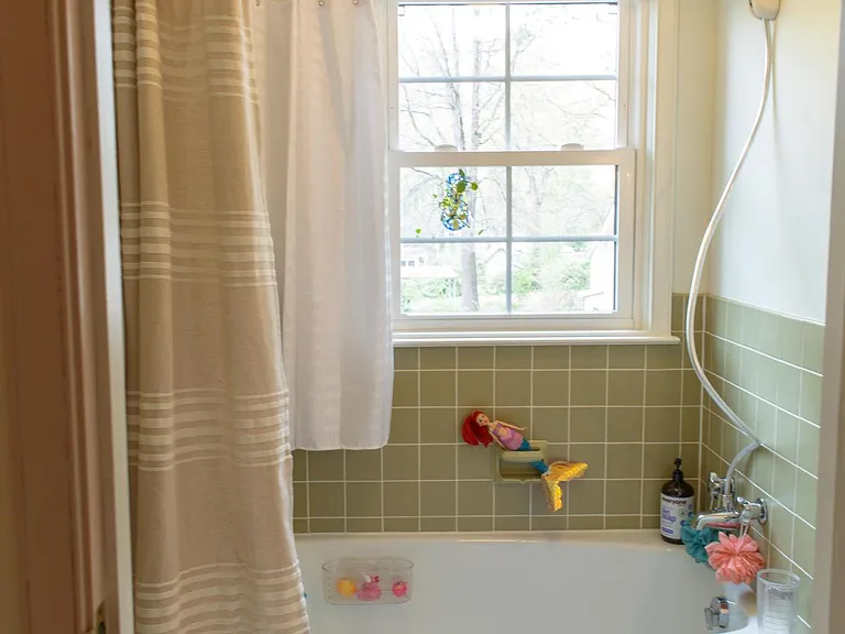 10 Robin St NW — Photo 8