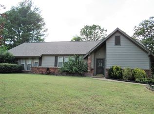 106 Balfour Cir, Tupelo, MS 38801