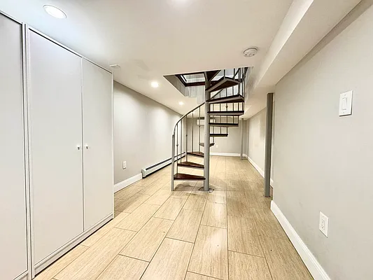 Rented by Astoria Realty | media 13