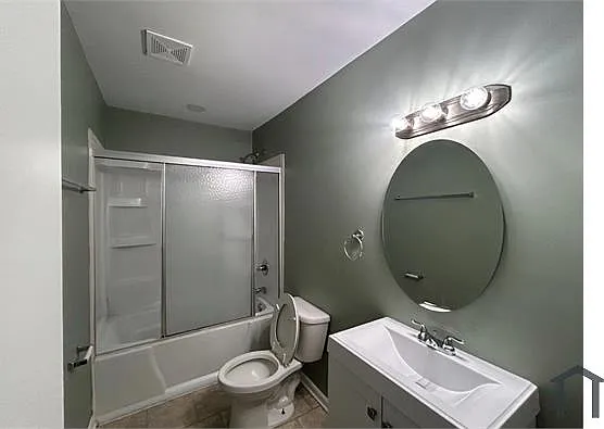 409 Berkshire Ct — Photo 7