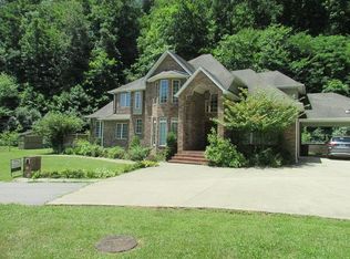 191 Masjid Ave, Prestonsburg, KY 41653