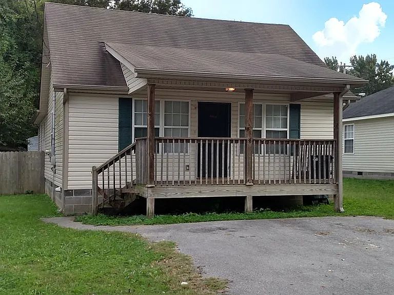 1st image of 1640 S Greenwood Ave