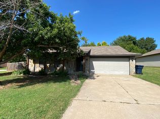 17308 Valley Pl, Edmond, OK 73012
