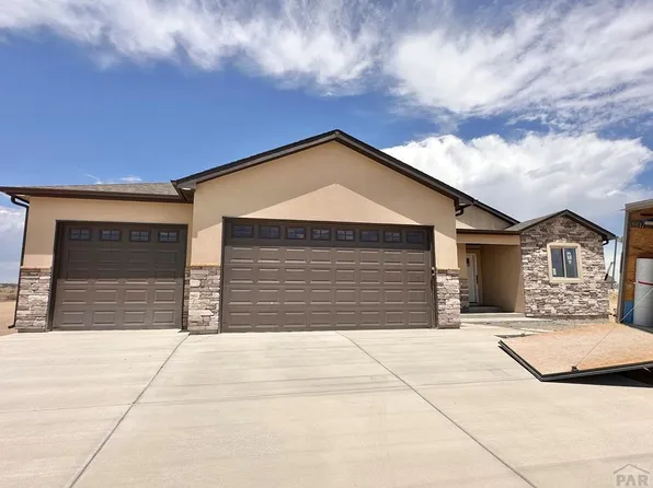 675 E Heron Dr, Pueblo, CO 81007