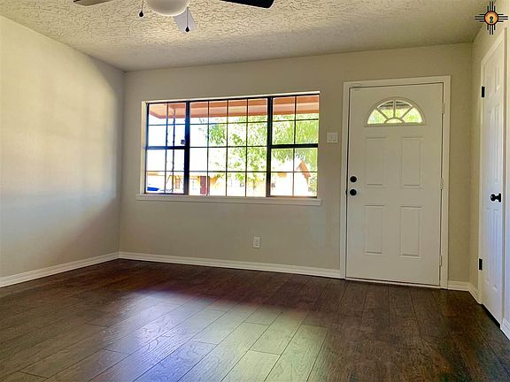 4th image of 3100 Smith Ave