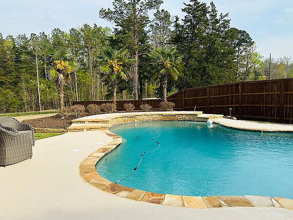 4th image of 2743 Stone Creek Dr