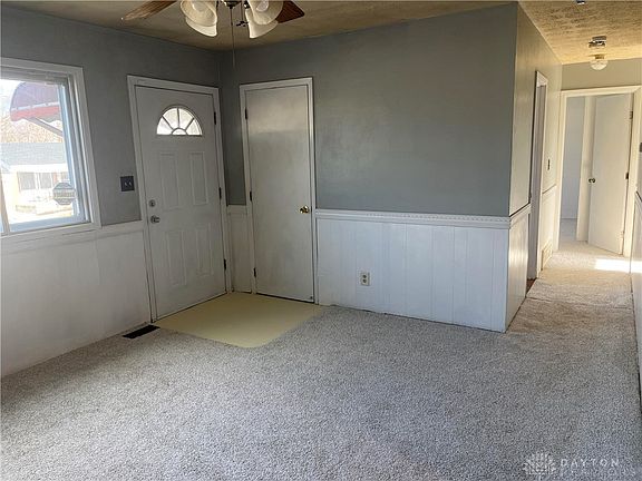 5th image of 130 Oak St