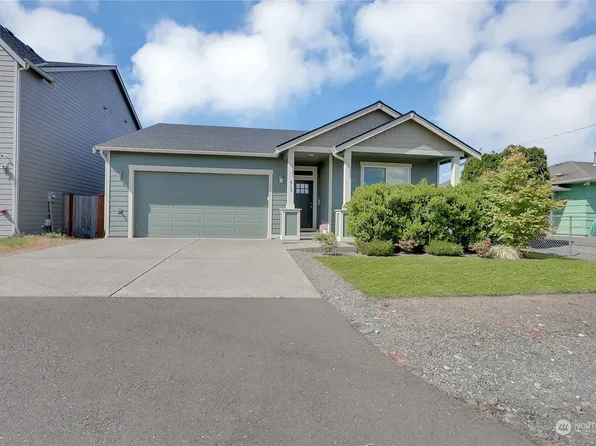 913 134th Street Ct S, Tacoma, WA 98444