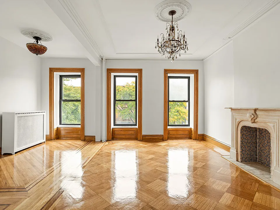 254 Vanderbilt Ave #3L