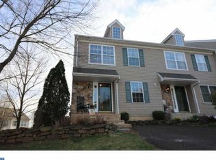 5008 Ann Davis Dr, Doylestown, PA 18902