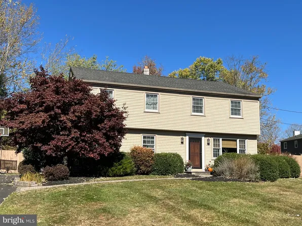 118 Sunset Dr, New Hope, PA 18938