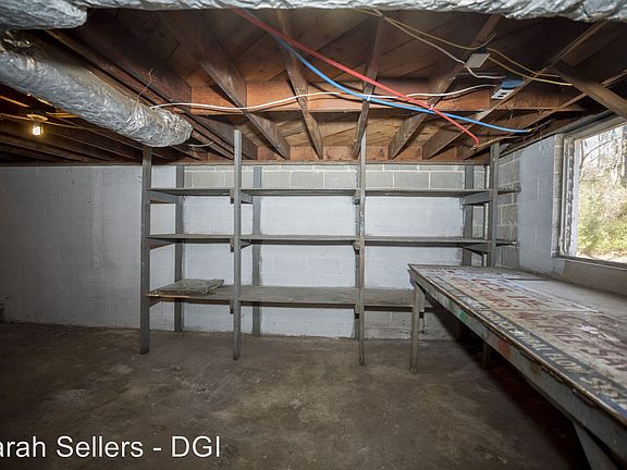 5th image of 836 Martinwood Ln