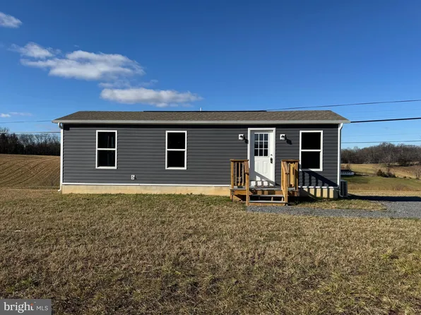 3229 Martinsburg Rd, Berkeley Springs, WV 25411