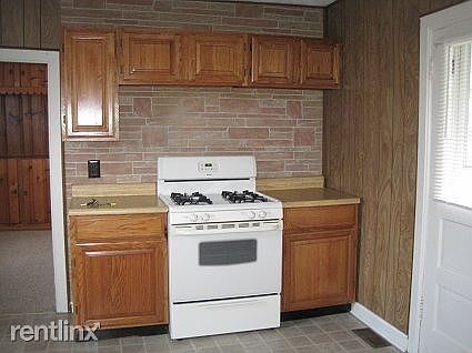 2nd image of 302 Ashland Ave