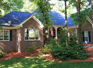 37 Elmwood Pl, Cartersville, GA 30121