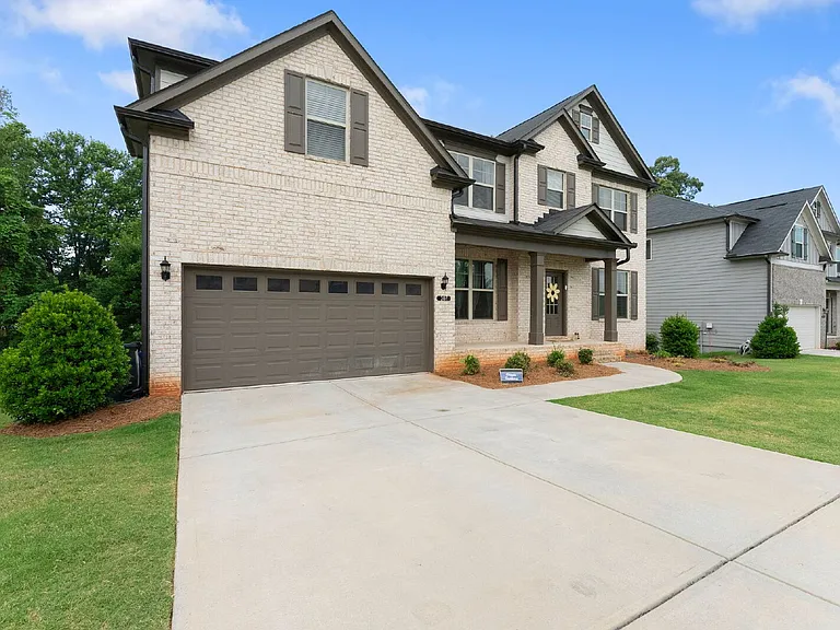 307 Hudson Chase Ct — Photo 2
