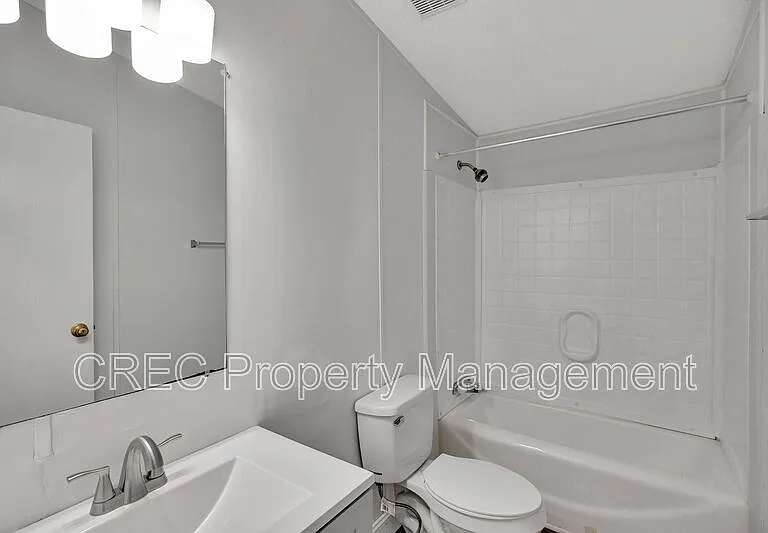405 Vine St — Photo 19