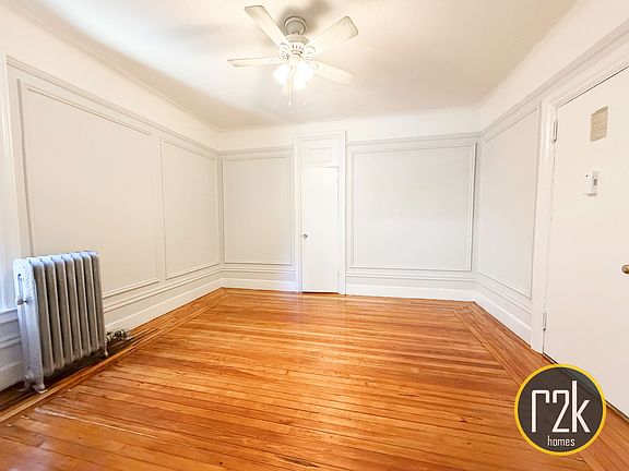 4th image of 31-69 33rd St #8