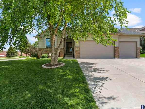 8900 S 28th St, Lincoln, NE 68516