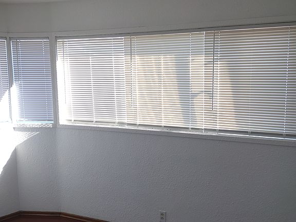 3rd image of 2599 61st Ave #1