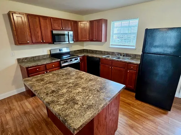 1757 Broadway St #3, Dayton, TN 37321