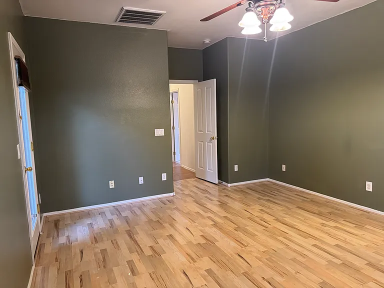 3424 E Vernon St — Photo 13