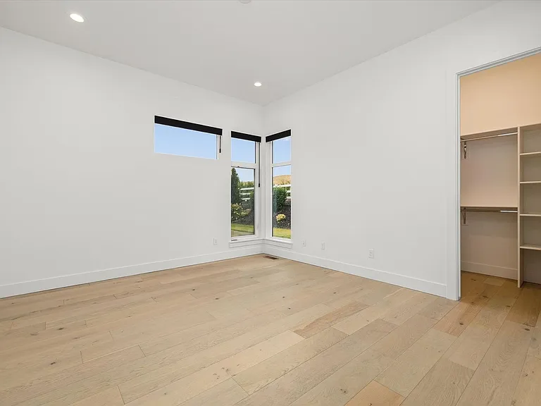7786 W Diamond Lake Dr — Photo 36