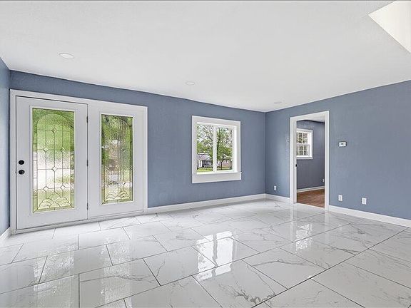 4th image of 1209 N Central Avenue
